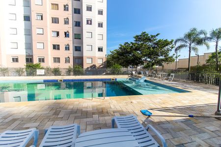 Apartamento à venda com 41m², 2 quartos e sem vagaÁrea comum - Piscina