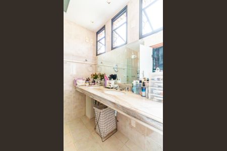 Apartamento à venda com 163m², 4 quartos e 2 vagasBanheiro da Suíte 3