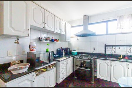 Apartamento à venda com 163m², 4 quartos e 2 vagasCozinha
