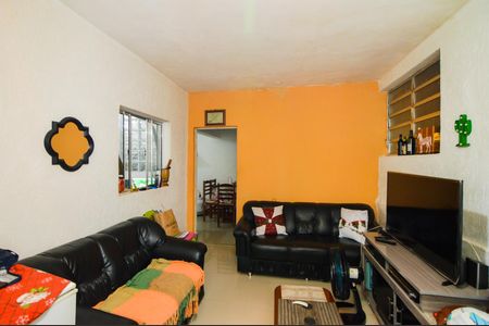 Casa à venda com 676m², 4 quartos e 5 vagasSala - Casa 2