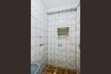 Casa à venda com 676m², 4 quartos e 5 vagasBanheiro - Casa 3