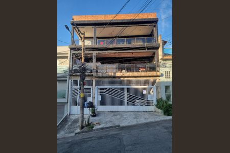 Casa à venda com 676m², 4 quartos e 5 vagasFachada