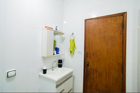 Casa à venda com 676m², 4 quartos e 5 vagasBanheiro  - Casa 2