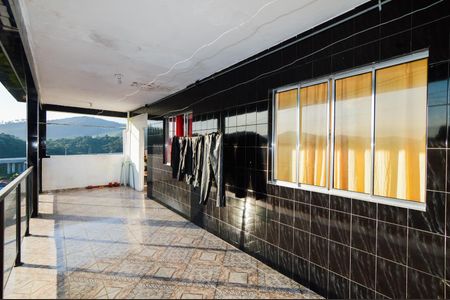 Casa à venda com 676m², 4 quartos e 5 vagasVaranda