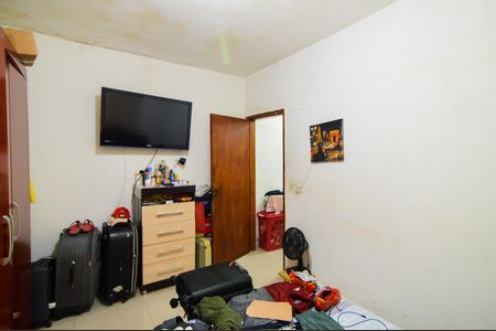 Casa à venda com 676m², 4 quartos e 5 vagasQuarto 2  - Casa 2