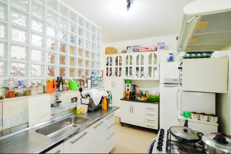 Casa à venda com 676m², 4 quartos e 5 vagasCozinha - Casa 2