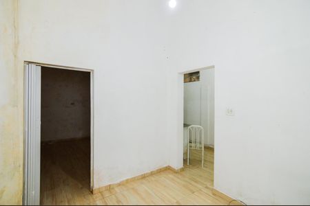 Casa à venda com 676m², 4 quartos e 5 vagasSala - Casa 4
