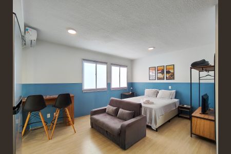 Estúdio de kitnet/studio para alugar com 1 quarto, 43m² em Santo Cristo, Rio de Janeiro