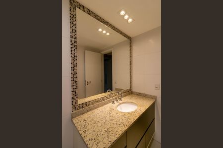 Apartamento à venda com 182m², 4 quartos e 3 vagasBanheiro
