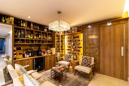 Apartamento à venda com 182m², 4 quartos e 3 vagasSala