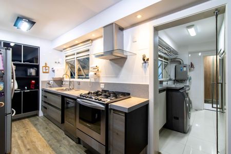 Apartamento à venda com 182m², 4 quartos e 3 vagasCozinha