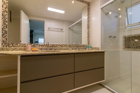 Apartamento à venda com 182m², 4 quartos e 3 vagasSuíte1