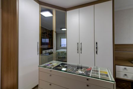 Apartamento à venda com 182m², 4 quartos e 3 vagasSuíte1