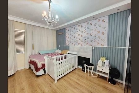 Casa à venda com 3 quartos, 200m² em Butantã, São Paulo