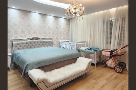 Casa à venda com 3 quartos, 200m² em Butantã, São Paulo