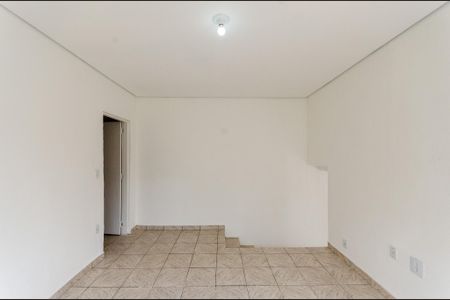 Casa à venda com 229m², 2 quartos e 1 vagaSala