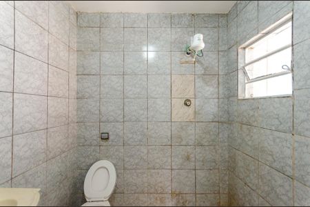 Casa à venda com 229m², 2 quartos e 1 vagaBanheiro