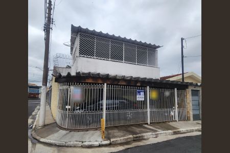 Fachada de casa à venda com 2 quartos, 82m² em Vila Constança, São Paulo