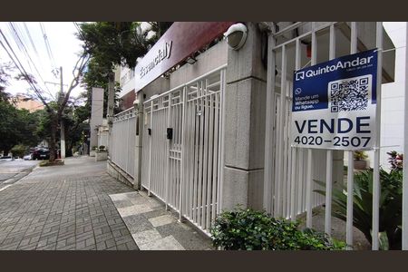 Apartamento à venda com 68m², 2 quartos e 2 vagasFachada + Plaquinha