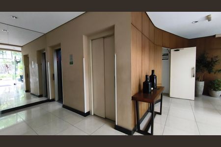 Apartamento à venda com 68m², 2 quartos e 2 vagasElevadores