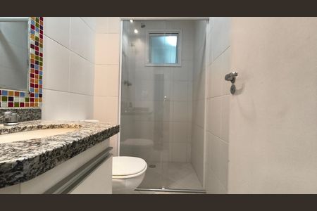 Apartamento à venda com 68m², 2 quartos e 2 vagasBanheiro