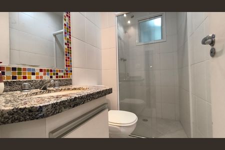 Apartamento à venda com 68m², 2 quartos e 2 vagasBanheiro