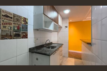 Apartamento à venda com 68m², 2 quartos e 2 vagasCozinha