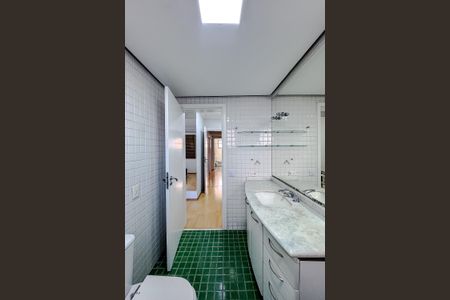 Apartamento para alugar com 125m², 3 quartos e 2 vagas Apartamento para alugar com 125m², 3 quartos e 2 vagasBanheiro da Suíte