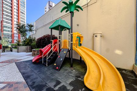 Apartamento para alugar com 125m², 3 quartos e 2 vagas Apartamento para alugar com 125m², 3 quartos e 2 vagasÁrea comum - Playground