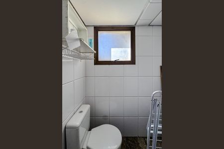 Apartamento para alugar com 125m², 3 quartos e 2 vagas Apartamento para alugar com 125m², 3 quartos e 2 vagasBanheiro de serviço