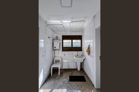 Apartamento para alugar com 125m², 3 quartos e 2 vagas Apartamento para alugar com 125m², 3 quartos e 2 vagasÁrea de Serviço