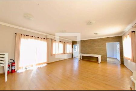 Apartamento à venda com 65m², 2 quartos e 1 vagaÁrea comum 