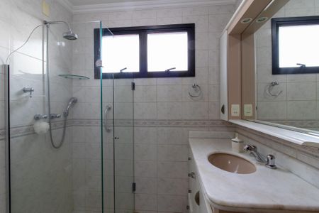 Apartamento para alugar com 120m², 3 quartos e 3 vagas Apartamento para alugar com 120m², 3 quartos e 3 vagasBanheiro