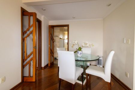 Apartamento para alugar com 120m², 3 quartos e 3 vagas Apartamento para alugar com 120m², 3 quartos e 3 vagasSala