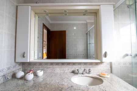 Apartamento para alugar com 120m², 3 quartos e 3 vagas Apartamento para alugar com 120m², 3 quartos e 3 vagasBanheiro da Suíte