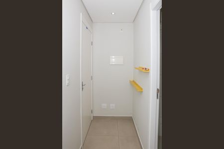 Apartamento para alugar com 43m², 2 quartos e sem vaga Apartamento para alugar com 43m², 2 quartos e sem vagaEntrada