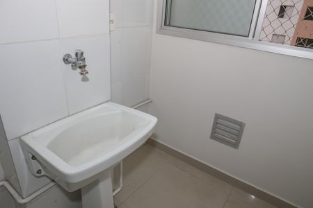 Apartamento para alugar com 43m², 2 quartos e sem vaga Apartamento para alugar com 43m², 2 quartos e sem vagaCozinha e Área de Serviço