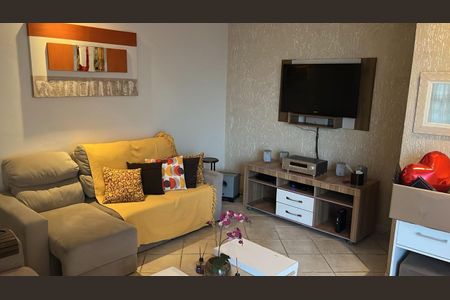 Casa para alugar com 217m², 4 quartos e 3 vagas Casa para alugar com 217m², 4 quartos e 3 vagasSala