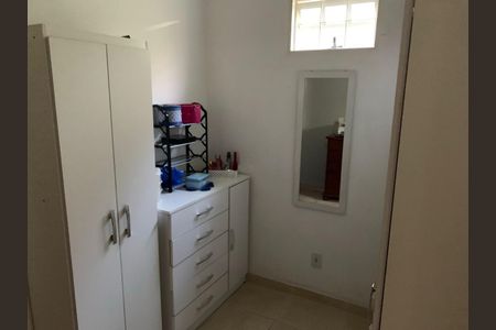 Casa para alugar com 217m², 4 quartos e 3 vagas Casa para alugar com 217m², 4 quartos e 3 vagasQuarto