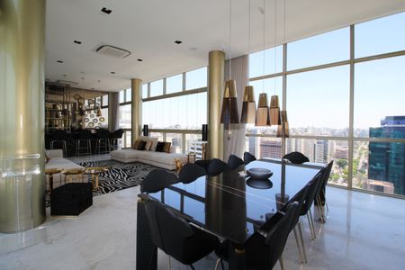 Apartamento para alugar com 28m², 1 quarto e sem vaga Apartamento para alugar com 28m², 1 quarto e sem vagaÁrea comum - Salão de festas