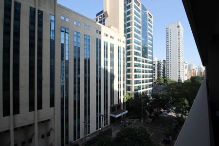 Vista de apartamento à venda com 1 quarto, 28m² em Indianópolis, São Paulo