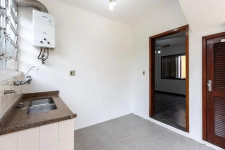 Casa para alugar com 230m², 4 quartos e 2 vagasCozinha