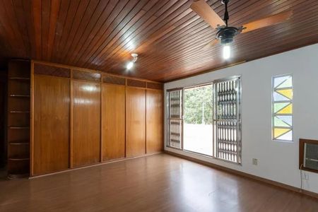Casa para alugar com 230m², 4 quartos e 2 vagasSuíte