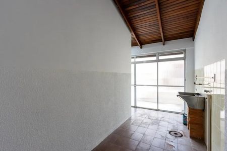 Casa para alugar com 230m², 4 quartos e 2 vagasÁrea de serviço