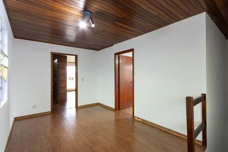 Casa para alugar com 230m², 4 quartos e 2 vagasCorredor