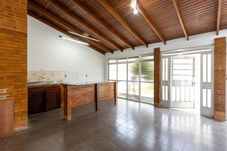 Casa para alugar com 230m², 4 quartos e 2 vagasÁrea comum