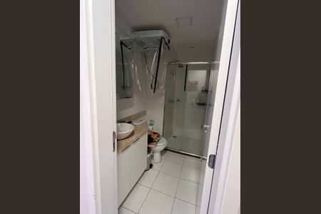 Banheiro de apartamento para alugar com 3 quartos, 70m² em Partenon, Porto Alegre