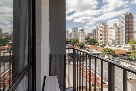 Studio para alugar com 28m², 1 quarto e sem vaga Studio para alugar com 28m², 1 quarto e sem vagaSacada