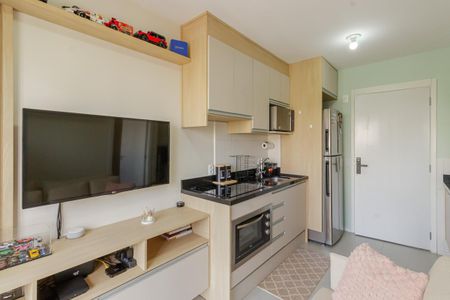 Studio para alugar com 28m², 1 quarto e sem vaga Studio para alugar com 28m², 1 quarto e sem vagaSala e Cozinha