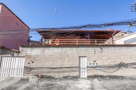 Casa à venda com 200m², 3 quartos e 1 vagaFachada